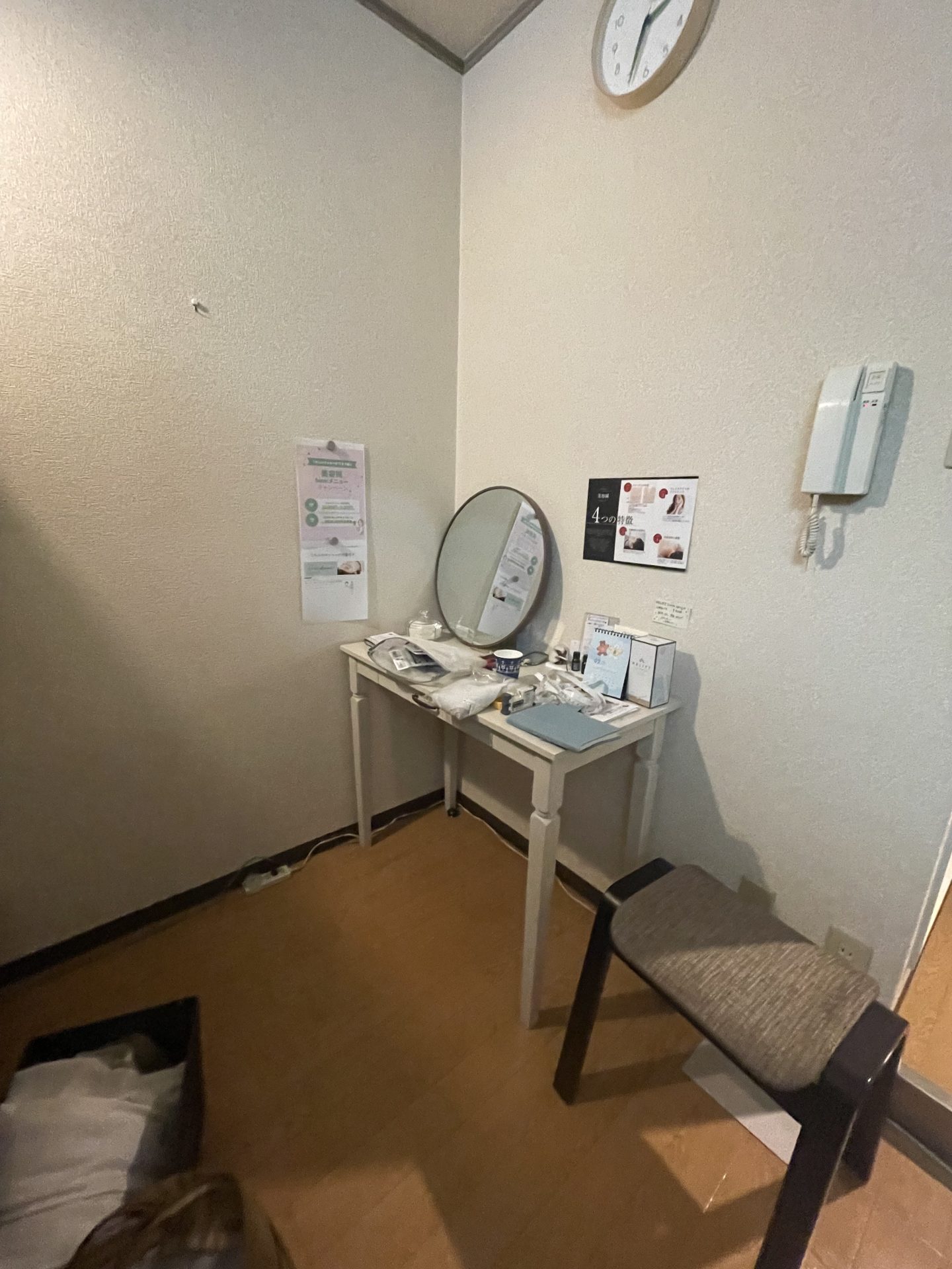 サロンインテリア　サロン空間づくり　ビフォー